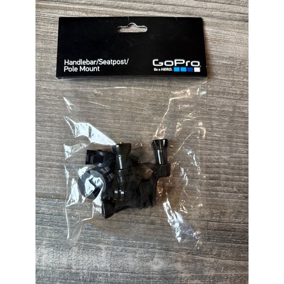 GoPro Authentic Parts  Handlebar/Seatpost/Pole Mount NEW in Bag - Picture 2 of 4